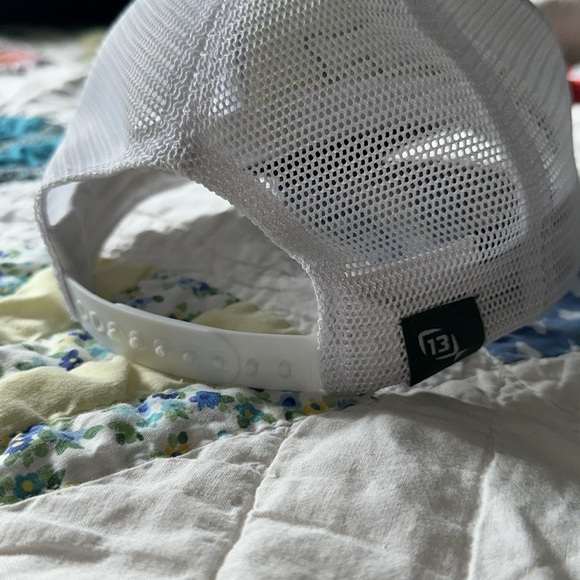 13 Fishing SnapBack Trucker Hat One Size Fits All - Picture 6 of 6